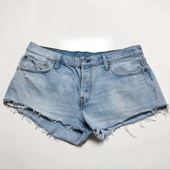Levi’s 501 Cutoff Shorts Raw Hem Distressed Sz 32 - Picture 2 of 6